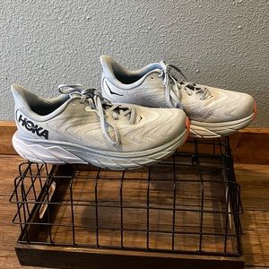 Hoka women’s tennis shoes